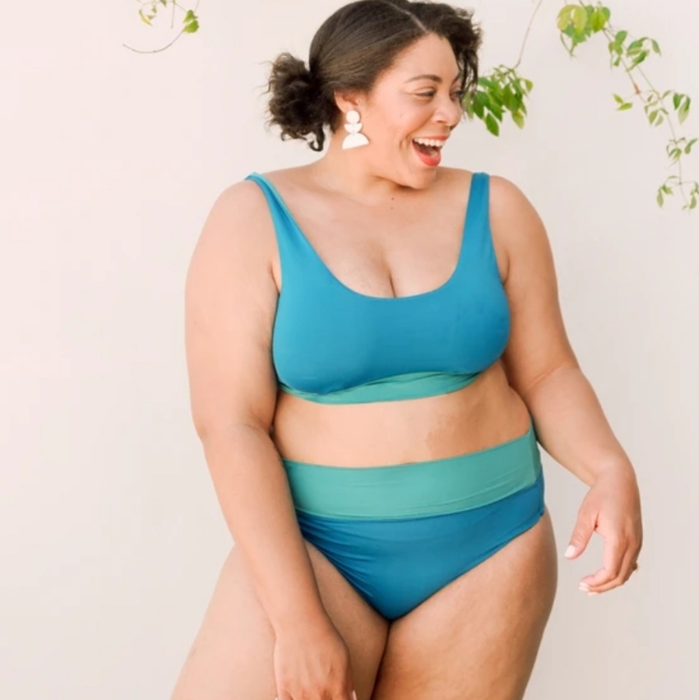 NWT Knix blue swim top south beach Santorini large